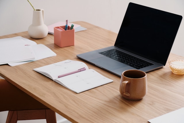How to Become More Productive: Simple Tips for Everyday Success